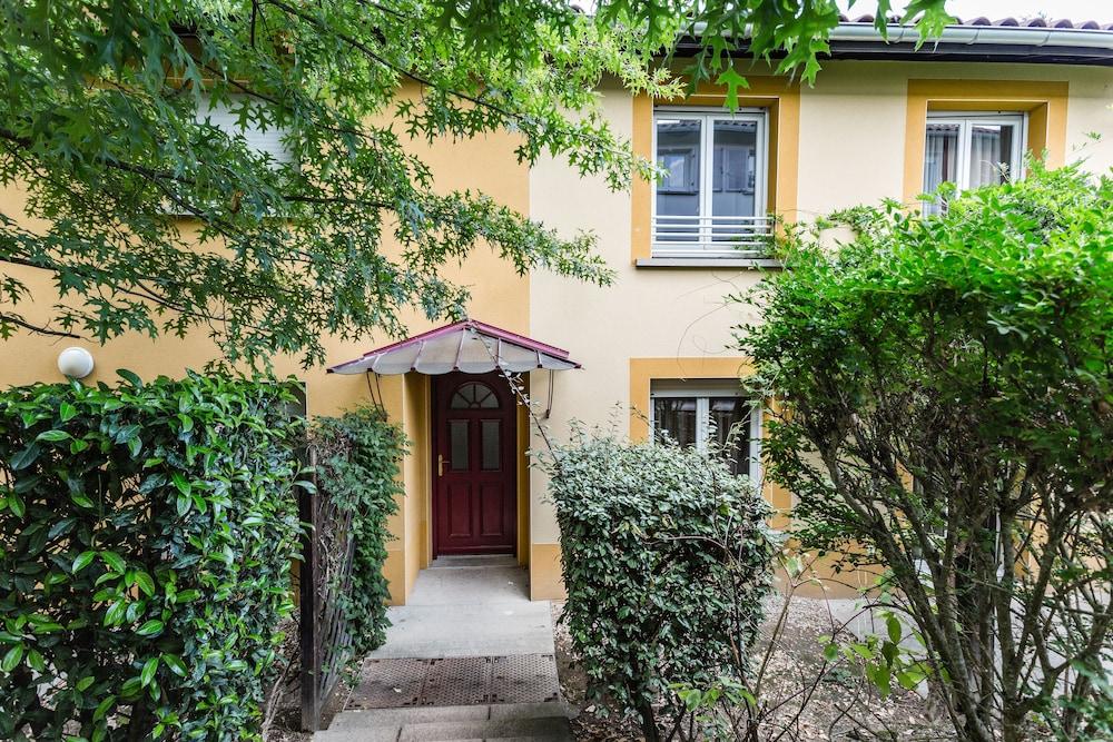 Garden & City Lyon - Lissieu ภายนอก รูปภาพ